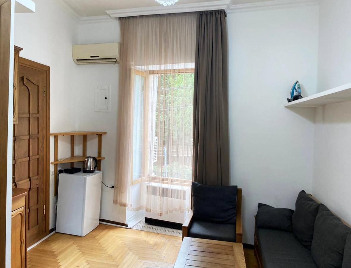 Pretty House Apartment Tbilisi ภายนอก รูปภาพ